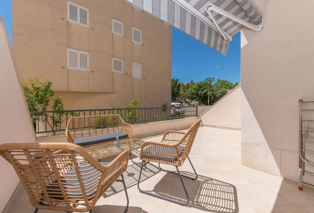 Apartments By The Sea Makarska - 19134 Екстериор снимка